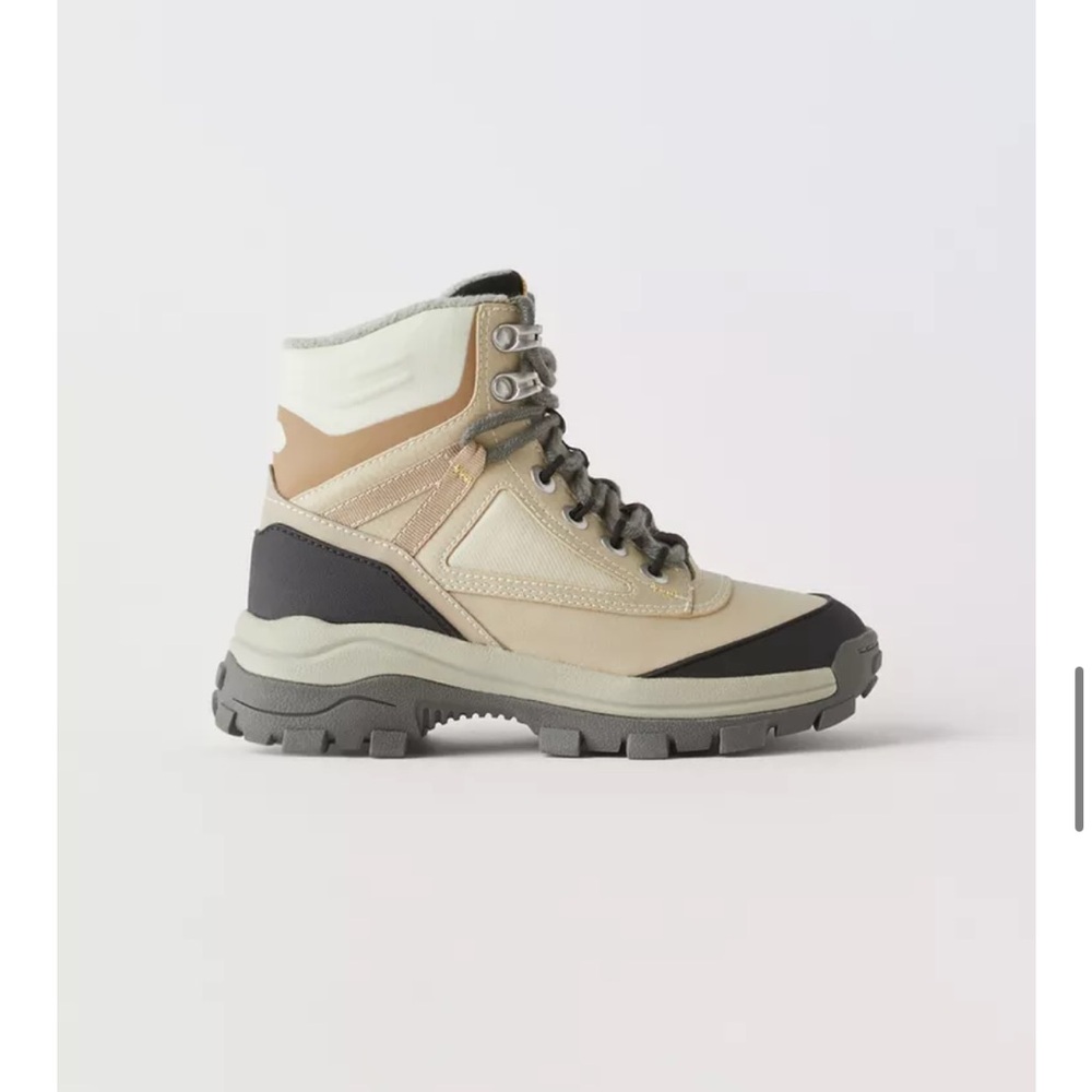 Zara kids technical hiking boots. Youth 5.5